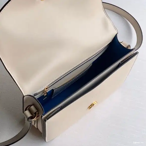 9 PONT VUITTON LOUIS 0515